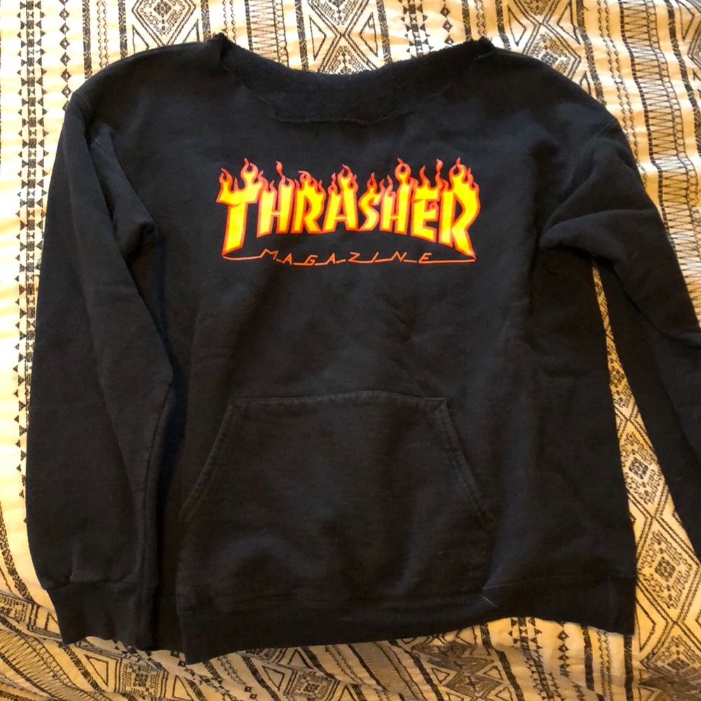 Slouchy shoulder cut Thrasher sweater